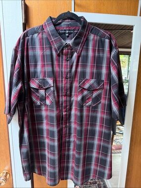 Beverly Hills Polo Club Red and Black Plaid Short-Sleeve Button-Down Shirt
